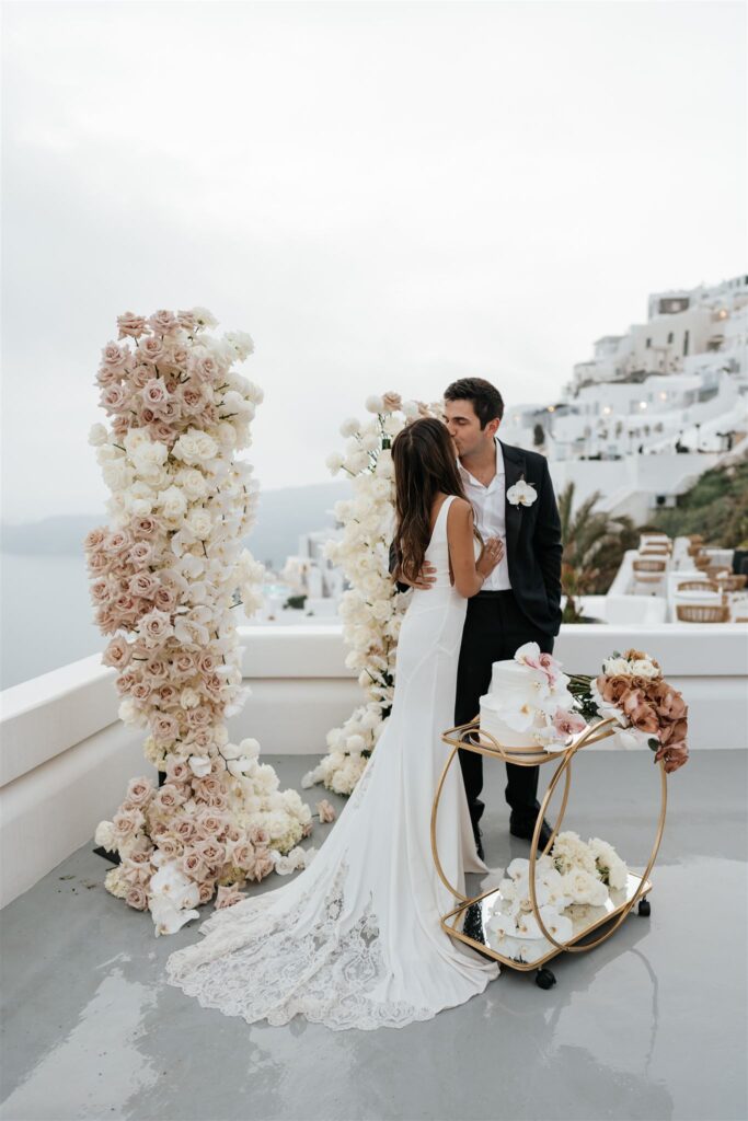 Flower and wedding cake inspo santorini greece