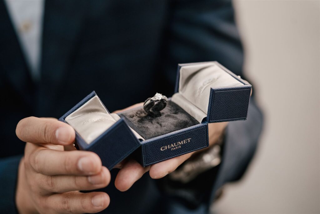 Emgagement ring from Choumet single solitare