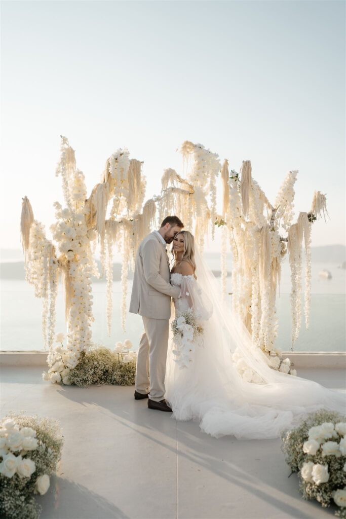dream wedding in santorini by Phosart