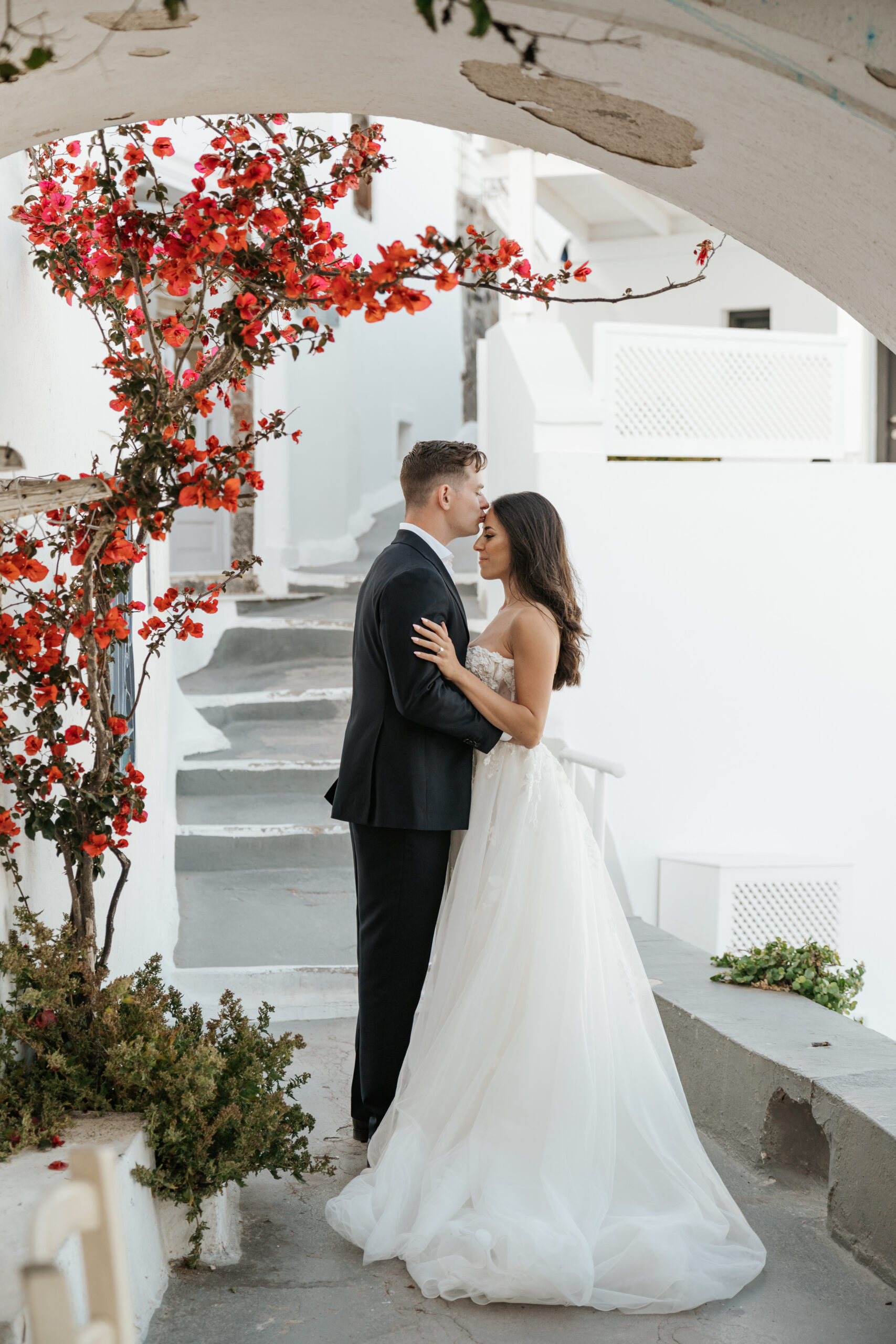 Dreamy Elopement in Santorini
